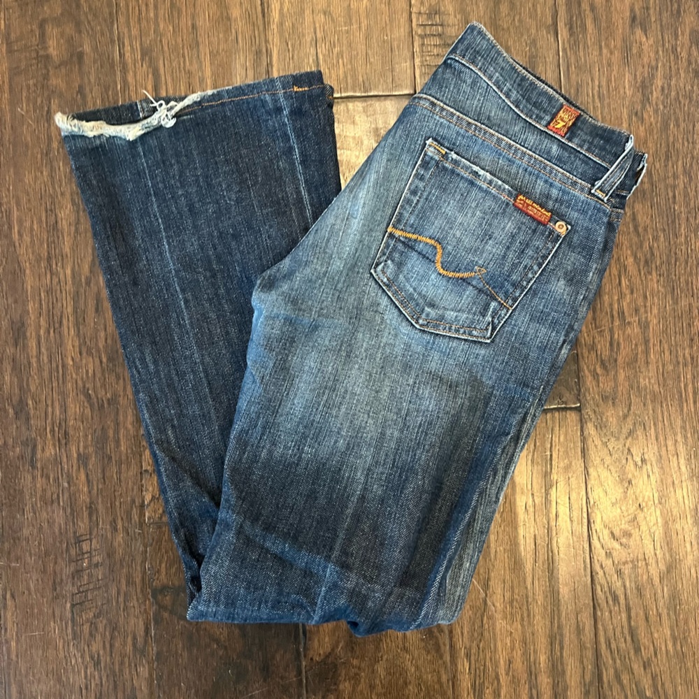 7 For All Mankind Flare Jeans – Medium Wash size 26